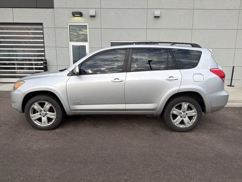Used 2006 Toyota RAV4 Sport image 3