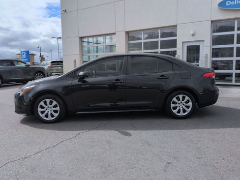 Used 2020 Toyota Corolla LE image 9