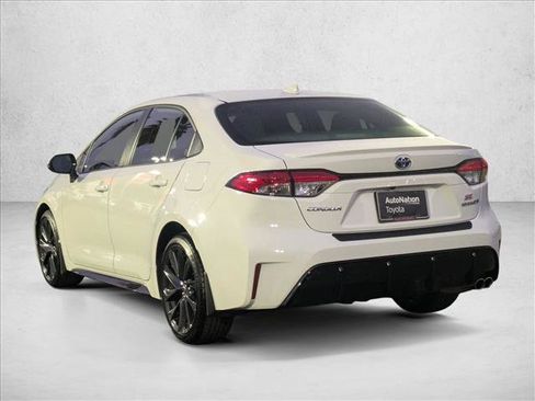 Used 2024 Toyota Corolla SE image 8