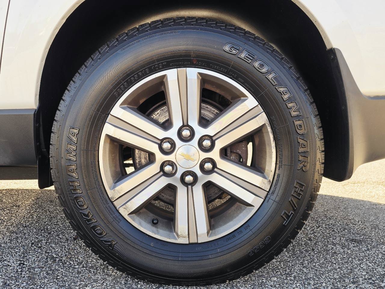 Used 2017 Chevrolet Traverse LT FWD image 9