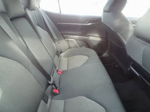 Used 2022 Toyota Camry LE image 11