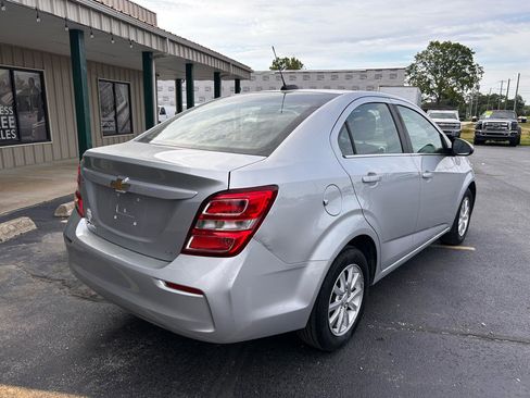 Used 2017 Chevrolet Sonic LT FWD image 3