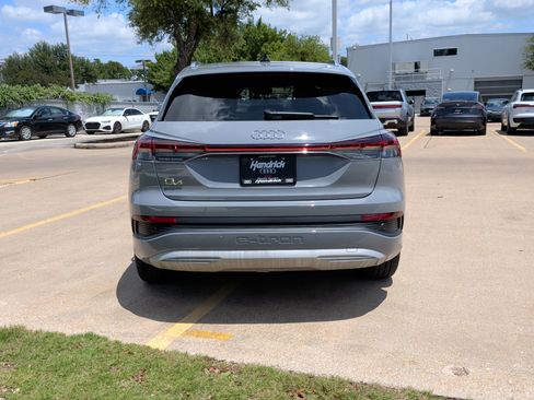 Certified 2023 Audi Q4 e-tron Premium Plus w/ Premium Plus RWD image 3