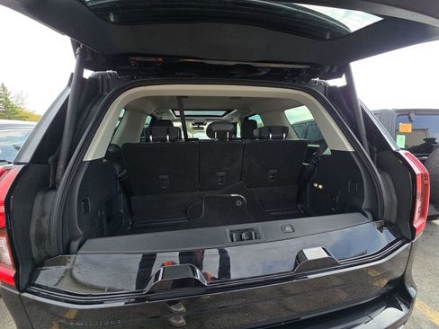 Used 2025 Ford Expedition Platinum AWD/4WD image 22