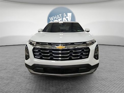 Certified 2025 Chevrolet Equinox LT w/ Safety and Technology Package image 9