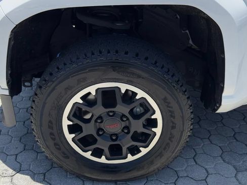 Used 2024 Toyota Tacoma SR RWD image 13