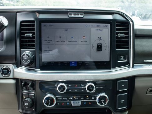 Used 2025 Ford F350 Platinum w/ Platinum Plus Package image 18