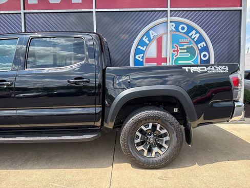 Used 2023 Toyota Tacoma TRD Off-Road image 14