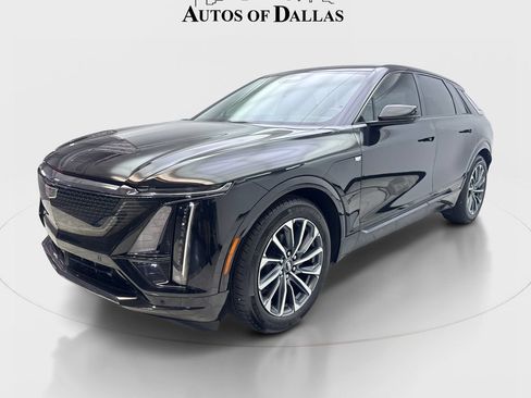 Used 2024 Cadillac Lyriq Sport w/ LPO, Floor Liner Package RWD image 2