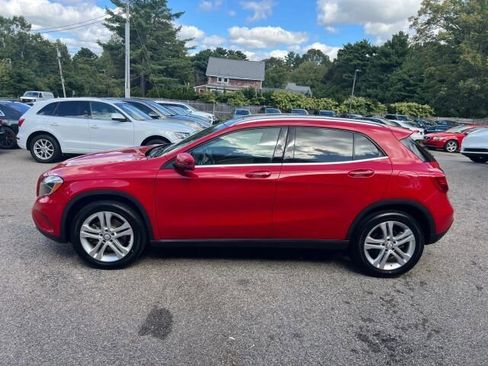 Used 2017 Mercedes-Benz GLA 250 4MATIC image 2