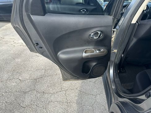 Used 2012 Nissan Juke S image 15