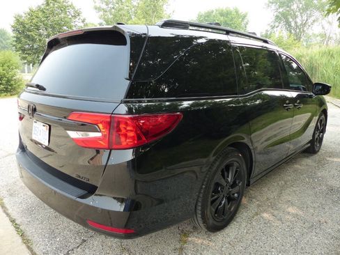 Used 2024 Honda Odyssey Elite image 12