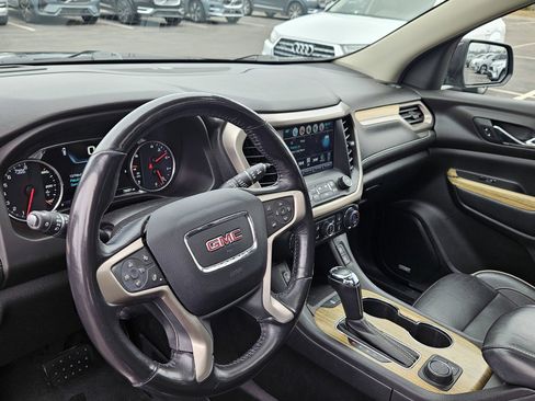 Used 2019 GMC Acadia Denali w/ Technology Package image 10
