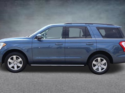 Used 2020 Ford Expedition XLT w/ Equipment Group 202A AWD/4WD image 4