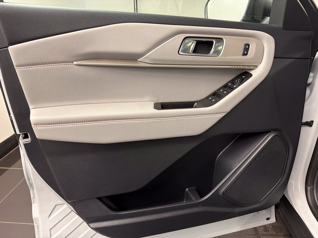 New 2027 Ford Explorer Active AWD/4WD image 27