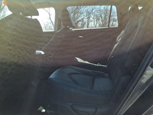 Used 2023 Toyota Highlander XLE image 14