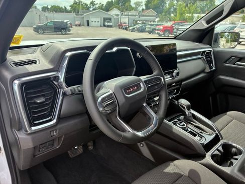 Used 2024 GMC Canyon Elevation w/ Convenience Package AWD/4WD image 28