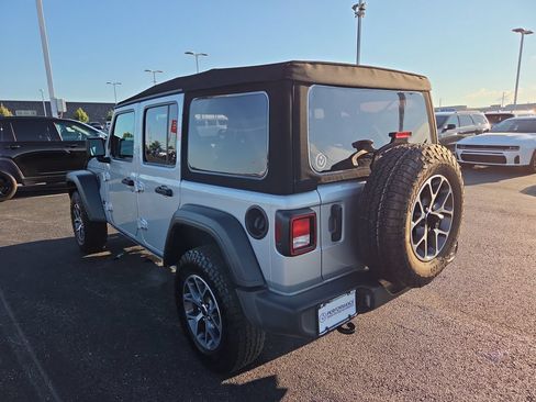 Used 2024 Jeep Wrangler Unlimited Sport AWD/4WD image 5