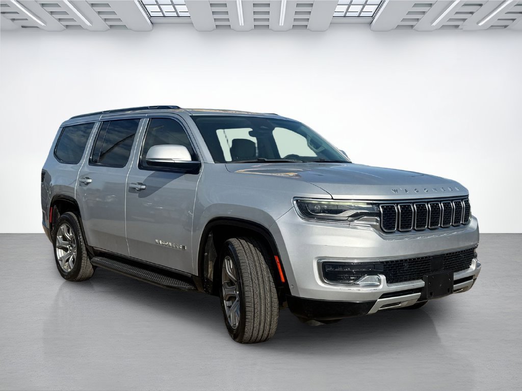 Used 2022 Jeep Wagoneer Series II w/ Flexible Seating Group AWD/4WD image 3
