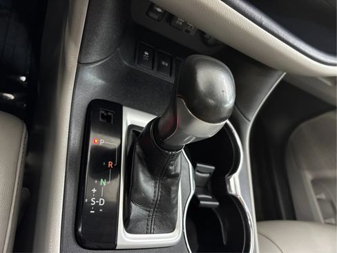 Used 2019 Toyota Highlander XLE AWD/4WD image 45