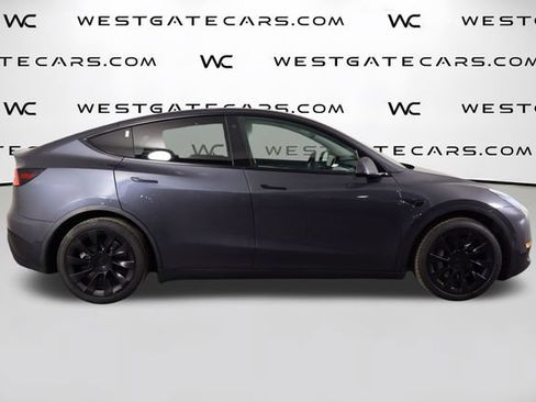 Used 2021 Tesla Model Y Long Range AWD/4WD image 46