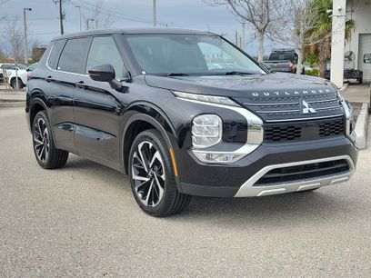 Used 2023 Mitsubishi Outlander SE