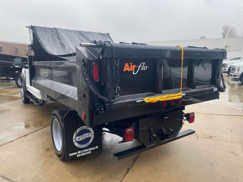 New 2026 Ford F550 4x4 SuperCab Super Duty w/ XLT Value Package image 4