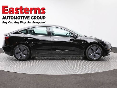 Used 2019 Tesla Model 3 Standard Range RWD image 4
