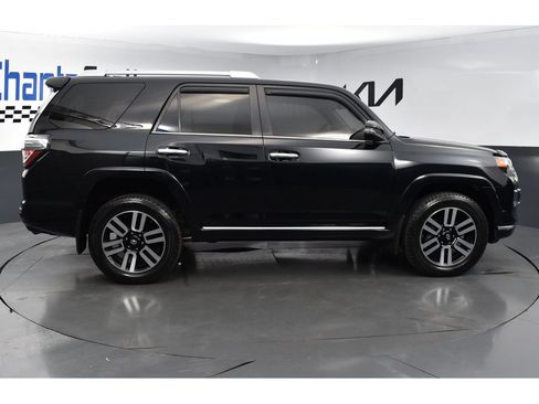 Used 2022 Toyota 4Runner Limited AWD/4WD image 6