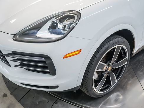 Certified 2023 Porsche Cayenne AWD/4WD image 16