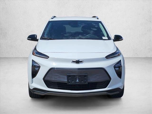 Certified 2023 Chevrolet Bolt EUV LT w/ Convenience Package FWD image 3