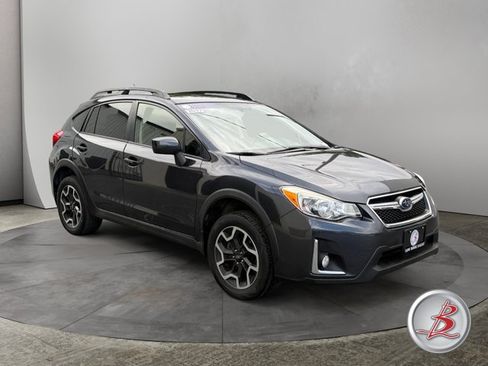 Used 2017 Subaru Crosstrek 2.0i Premium w/ Moonroof Package AWD/4WD image 1
