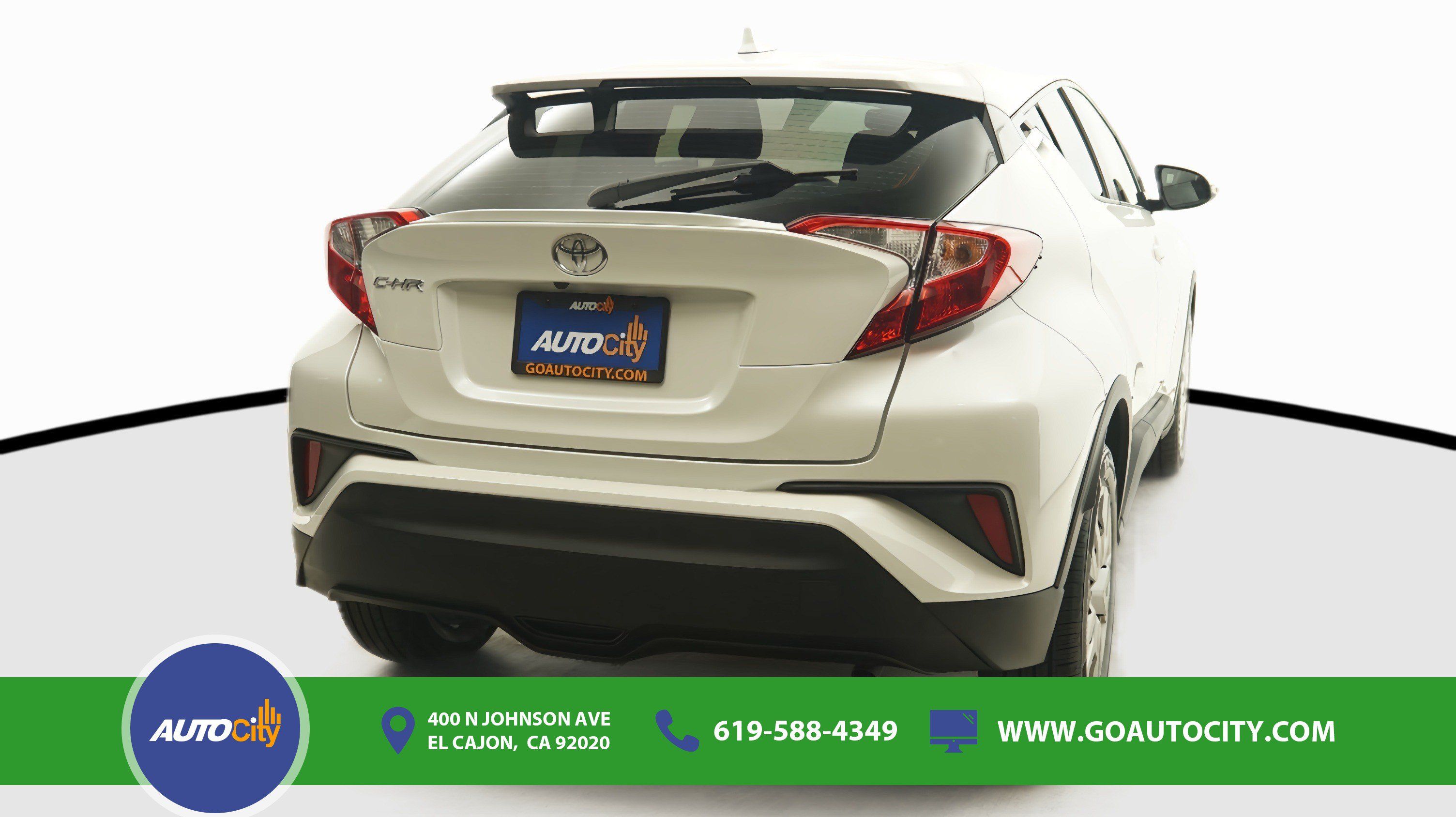 Used 2019 Toyota C-HR LE FWD image 10