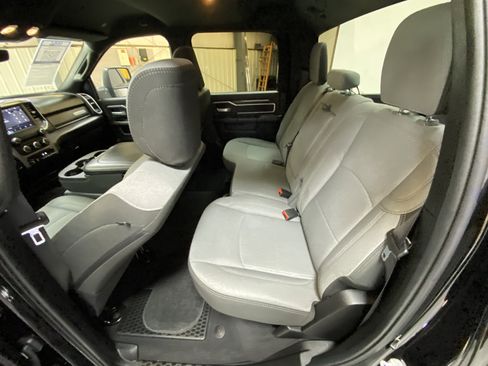 Used 2024 RAM 2500 Big Horn w/ Bed Utility Group image 25