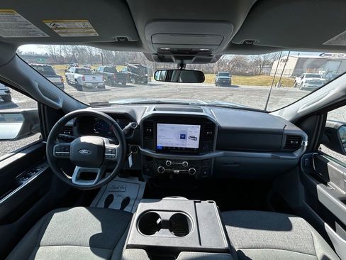 Used 2025 Ford F150 XLT w/ Equipment Group 301A Standard image 3