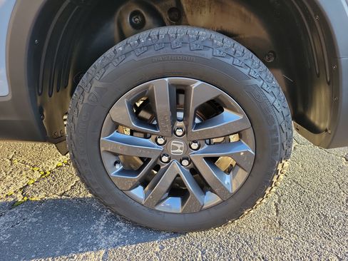 Used 2024 Honda Ridgeline Sport image 22