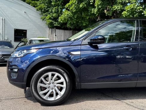 Used 2017 Land Rover Discovery Sport HSE AWD/4WD image 8