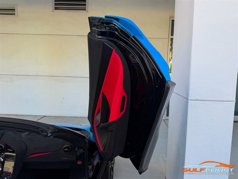 Used 2022 McLaren 765LT RWD image 39