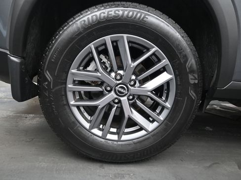 Certified 2025 Nissan Rogue S image 9