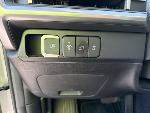 Used 2024 Hyundai Santa Fe SEL FWD image 19