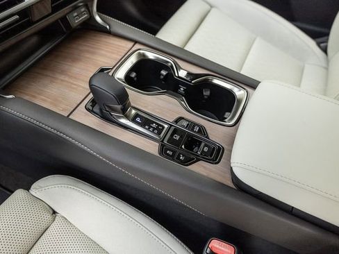 New 2026 Lexus RX 450h AWD image 6