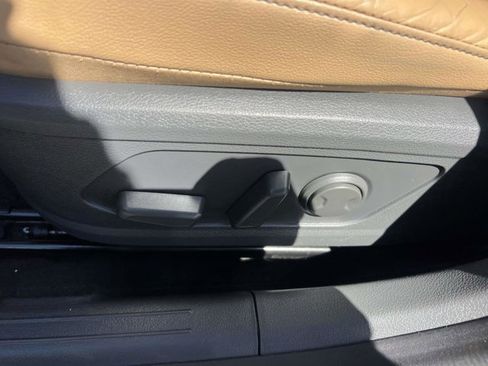 Used 2021 Hyundai Sonata Limited w/ Preferred Accessory Package FWD image 16