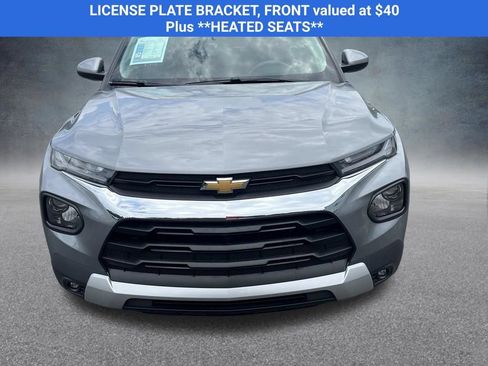 Used 2023 Chevrolet TrailBlazer LT AWD/4WD image 3