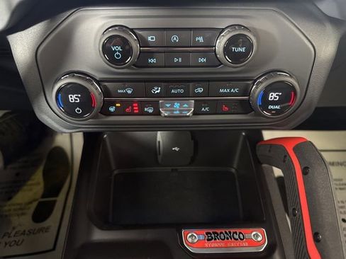 Used 2025 Ford Bronco Stroppe Edition AWD/4WD image 16