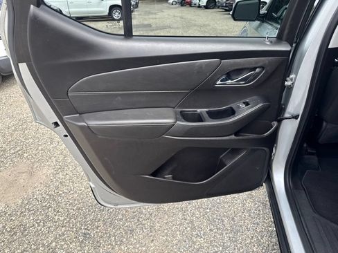 Used 2019 Chevrolet Traverse LT AWD/4WD image 17