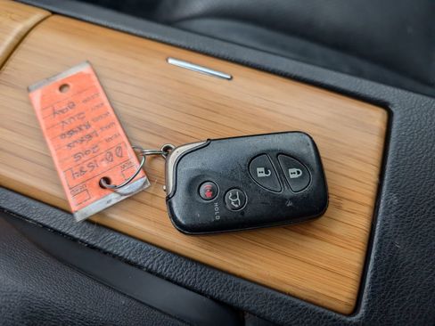 Used 2015 Lexus RX 450h FWD image 24