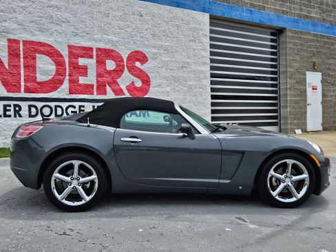 Used 2008 Saturn Sky w/ Premium Trim Package RWD image 8