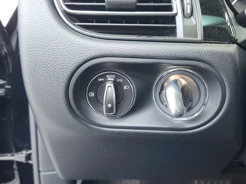 Used 2022 Porsche Macan image 29