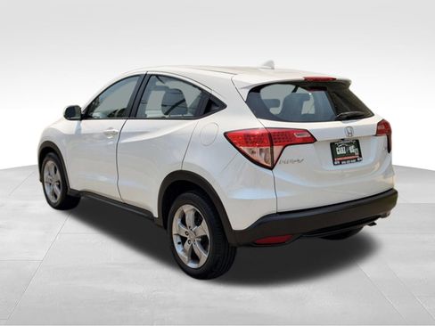 Used 2016 Honda HR-V LX image 9