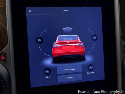 Used 2018 Tesla Model X 75D image 20